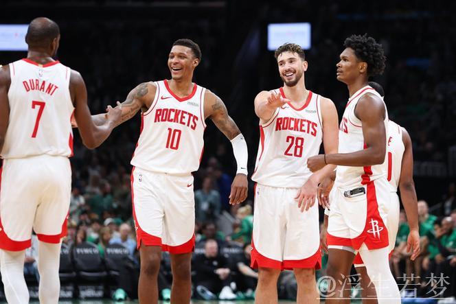 哈登称赞火箭重建成功，申京阿门小贾成长显著